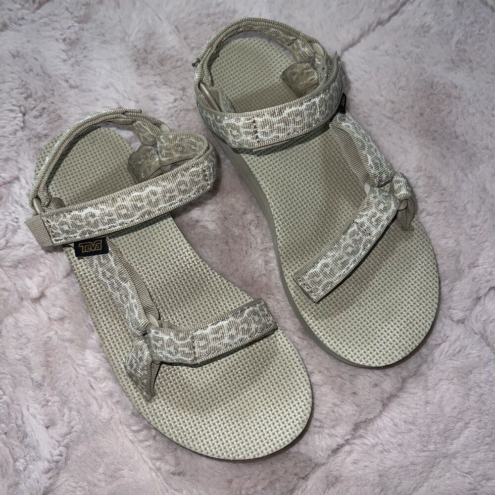 TEVA midform universal sandals cheetah print beige women’s size 8